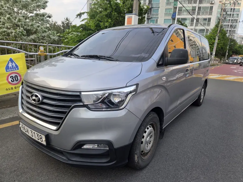 Hyundai Grand Starex