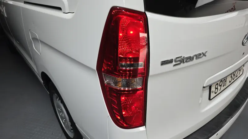 Hyundai Grand Starex