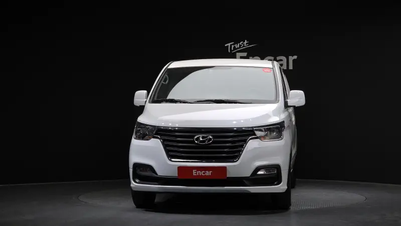 Hyundai Grand Starex