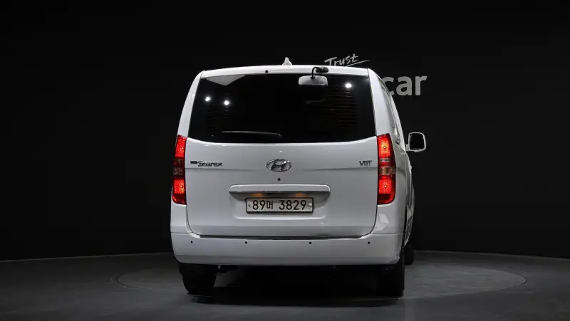 Hyundai Grand Starex
