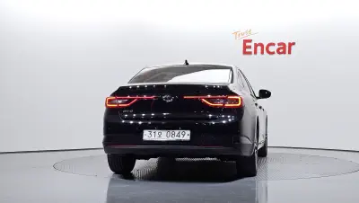 Renault SM6
