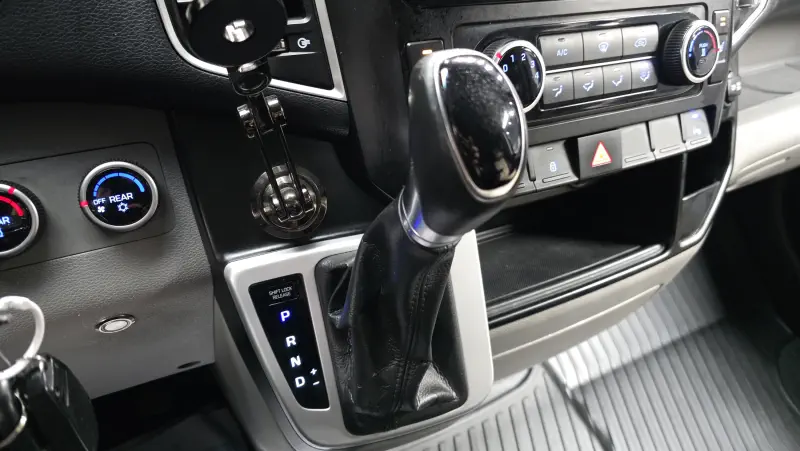 Hyundai H1