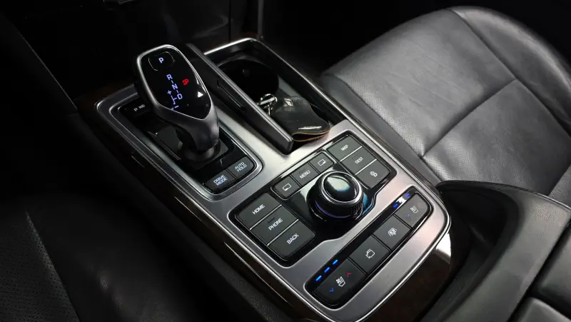 Hyundai Equus
