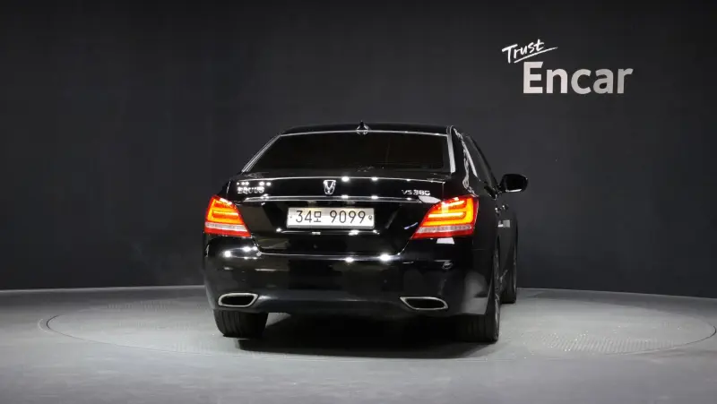 Hyundai Equus