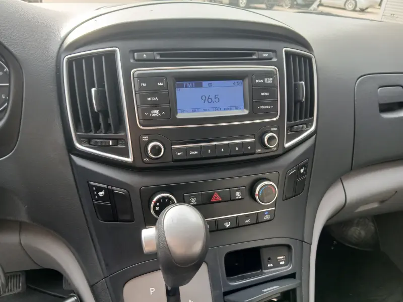 Hyundai Grand Starex