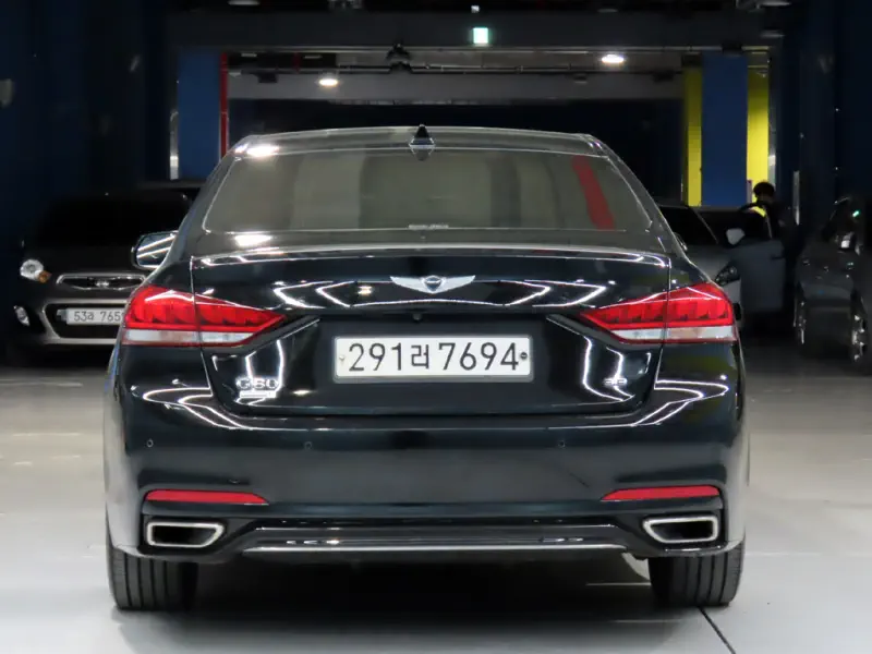Hyundai Genesis