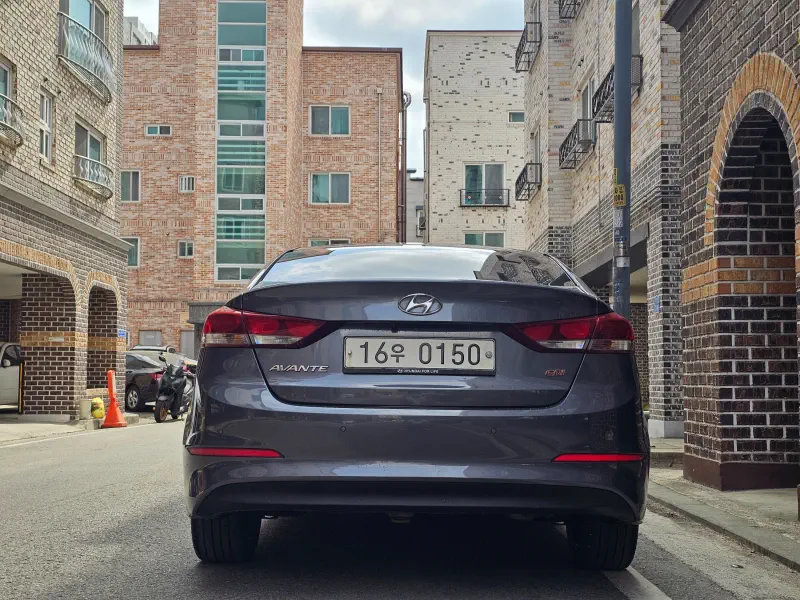 Hyundai AVANTE