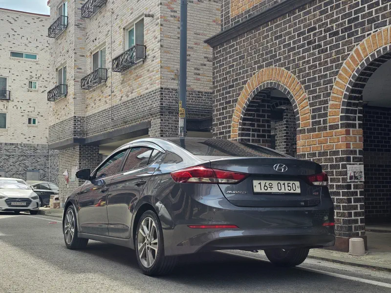 Hyundai AVANTE