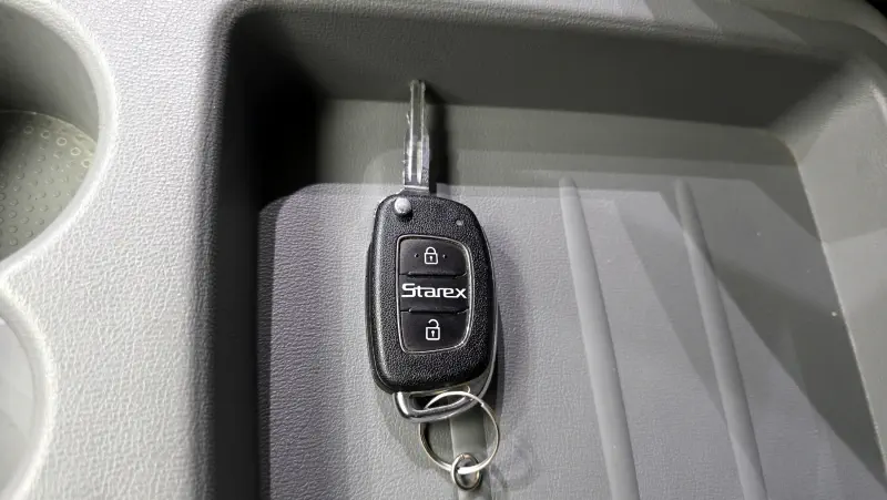 Hyundai Grand Starex