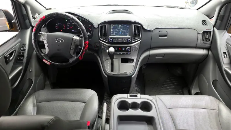 Hyundai Grand Starex