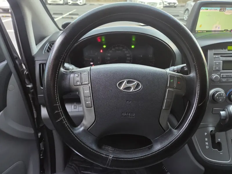 Hyundai Grand Starex