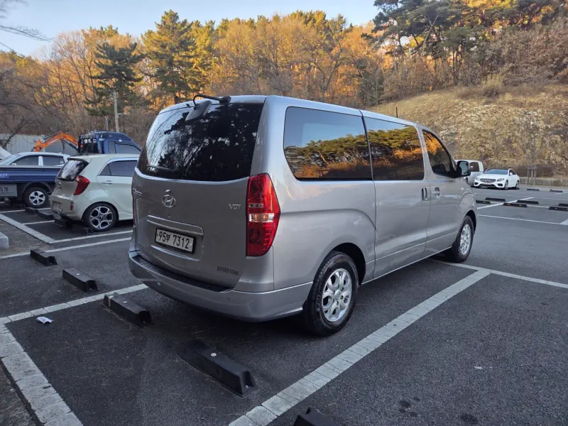 Hyundai Grand Starex