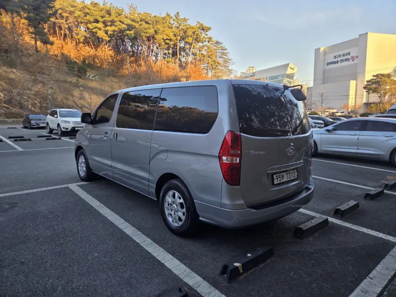 Hyundai Grand Starex