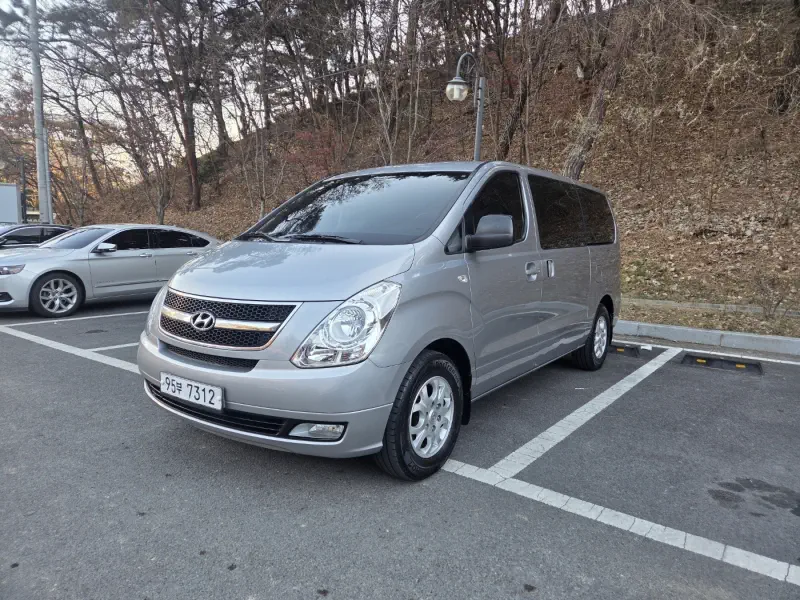 Hyundai Grand Starex