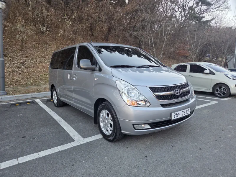 Hyundai Grand Starex
