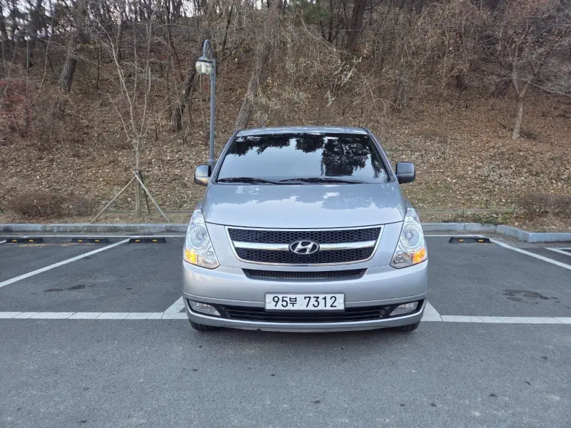Hyundai Grand Starex