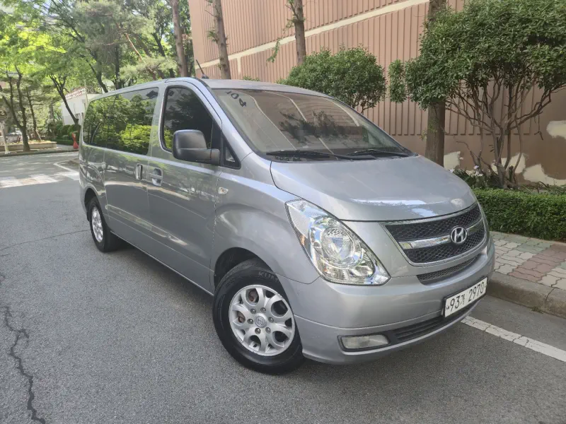 Hyundai Grand Starex