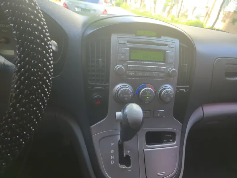 Hyundai Grand Starex