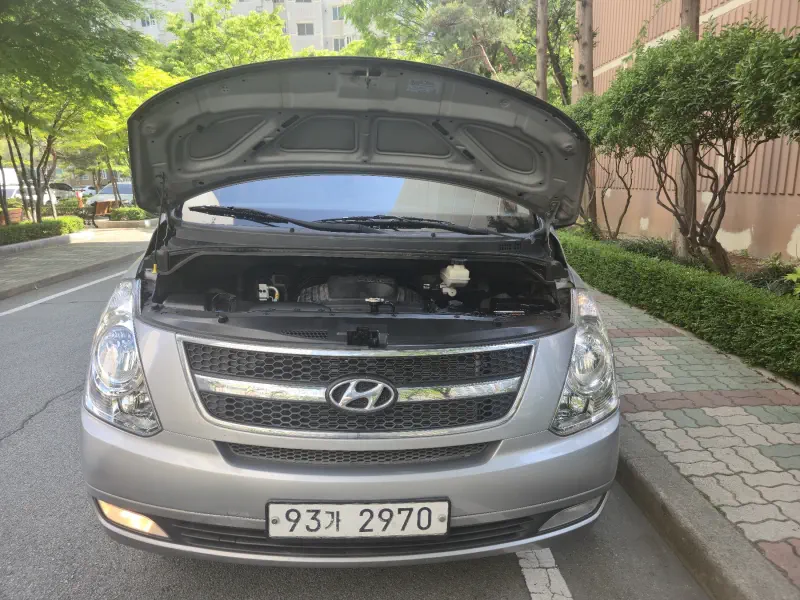 Hyundai Grand Starex
