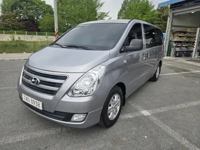 Hyundai Grand Starex