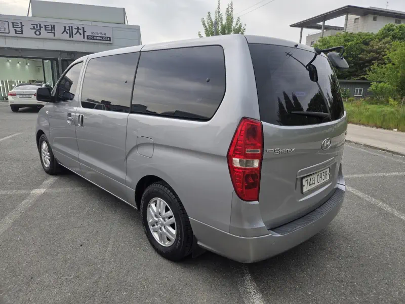 Hyundai Grand Starex