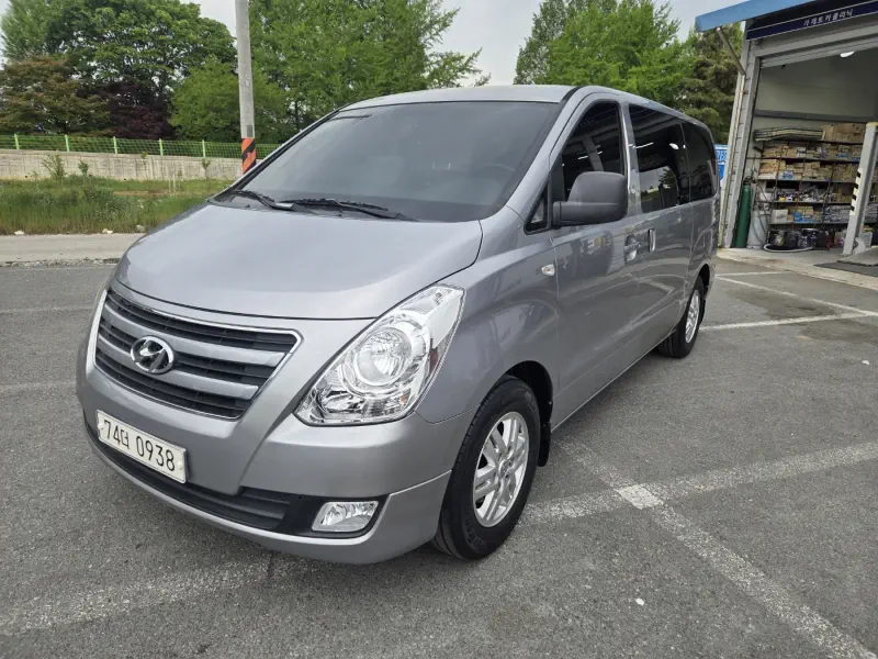 Hyundai Grand Starex