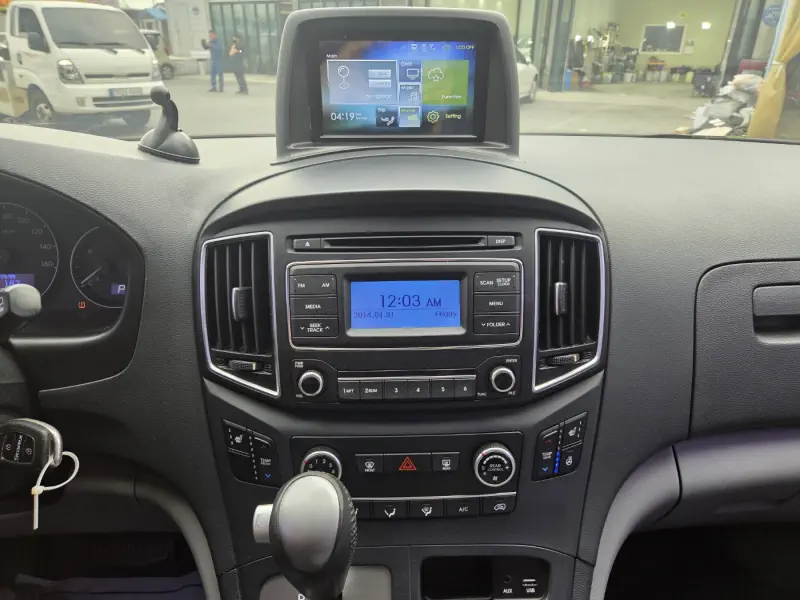 Hyundai Grand Starex