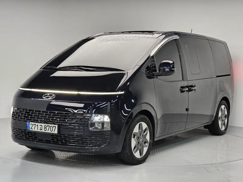 Hyundai Staria