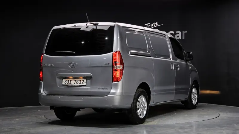 Hyundai Grand Starex