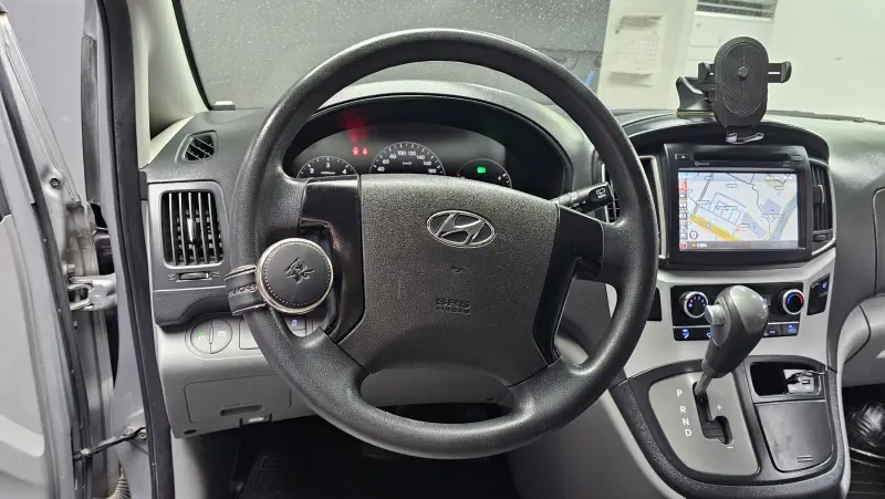 Hyundai Grand Starex