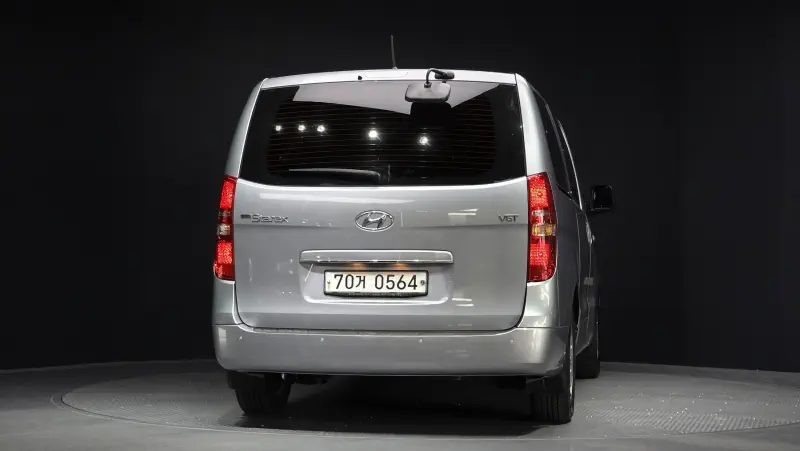 Hyundai Grand Starex