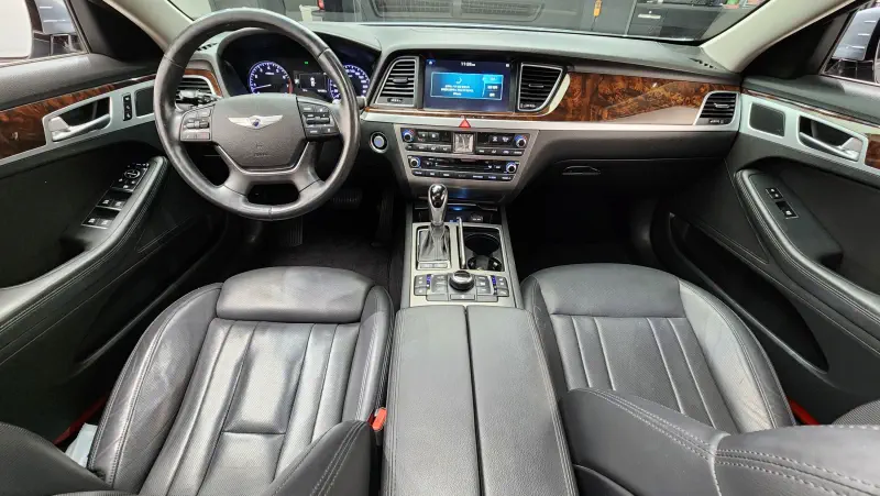 Hyundai Genesis