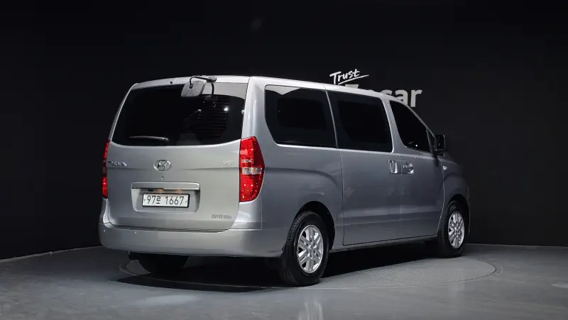 Hyundai Grand Starex