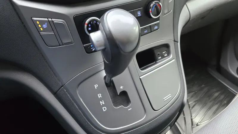 Hyundai Grand Starex