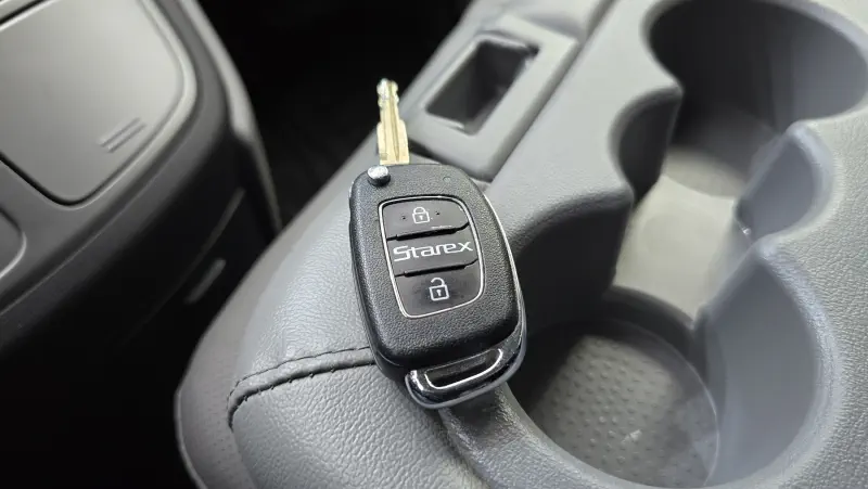 Hyundai Grand Starex