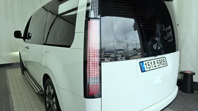 Hyundai Staria