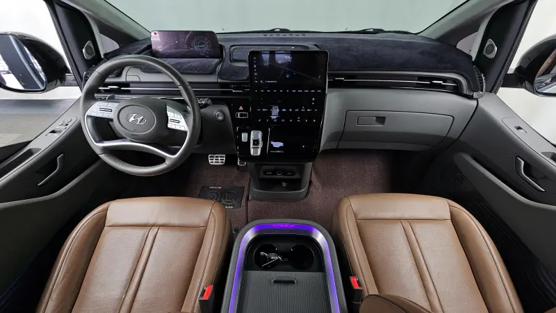 Hyundai Staria