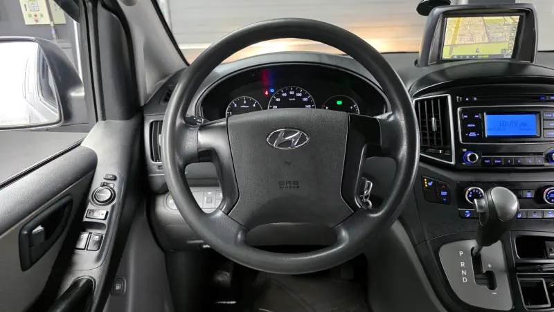 Hyundai Grand Starex