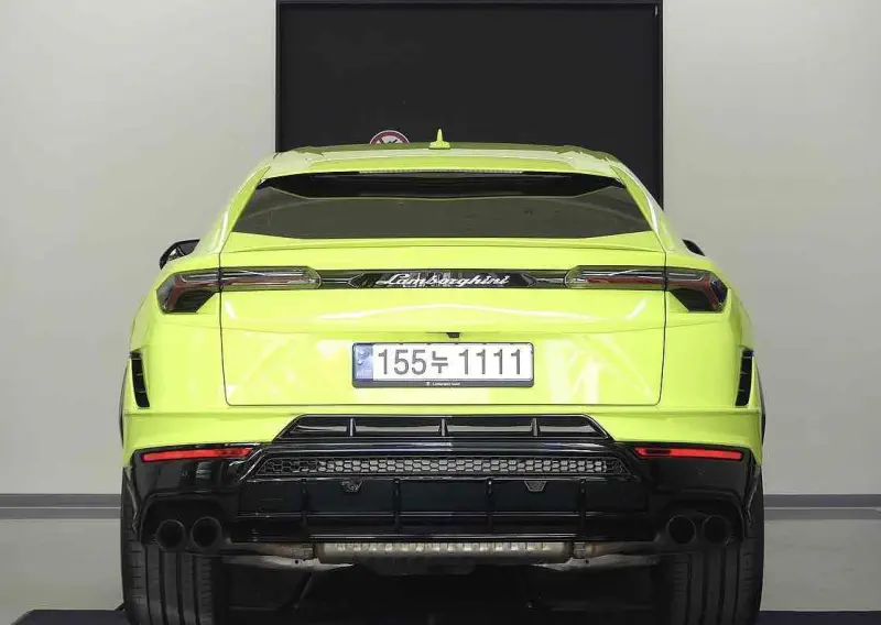 Lamborghini URUS