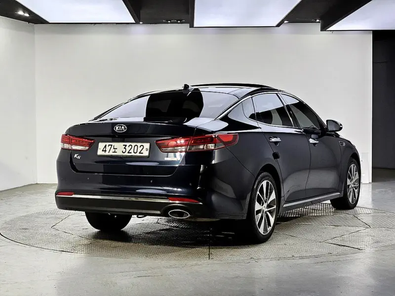 Kia K5