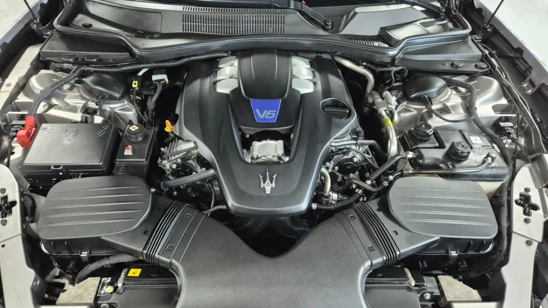 Maserati GHIBLI