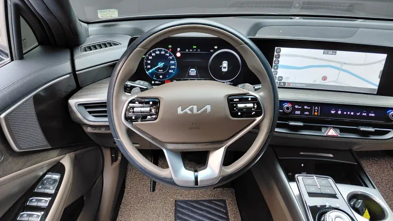 Kia K8