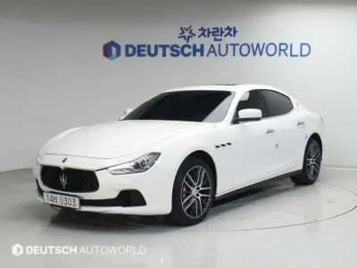 Maserati GHIBLI