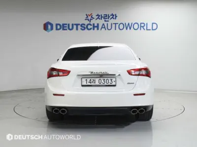 Maserati GHIBLI