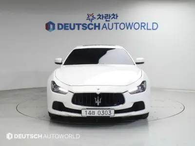 Maserati GHIBLI