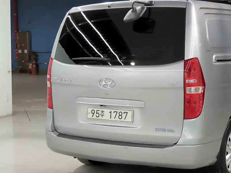 Hyundai Grand Starex