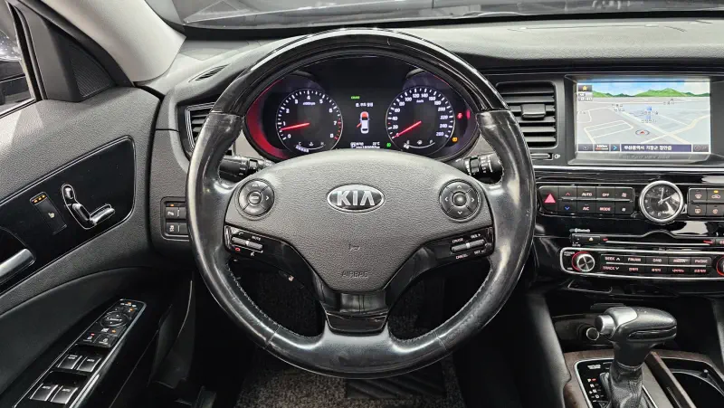 Kia K9