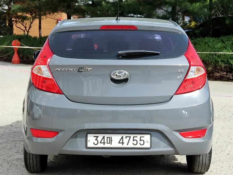 Hyundai Accent