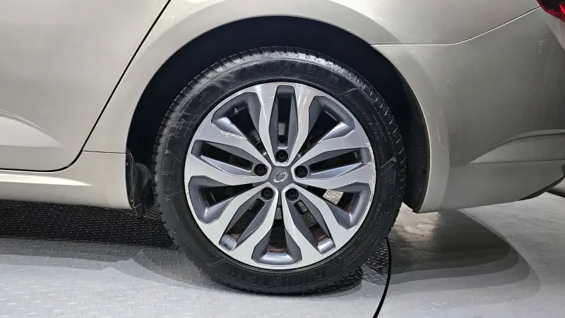 Renault Samsung SM6