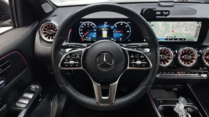 Mercedes-Benz EQB